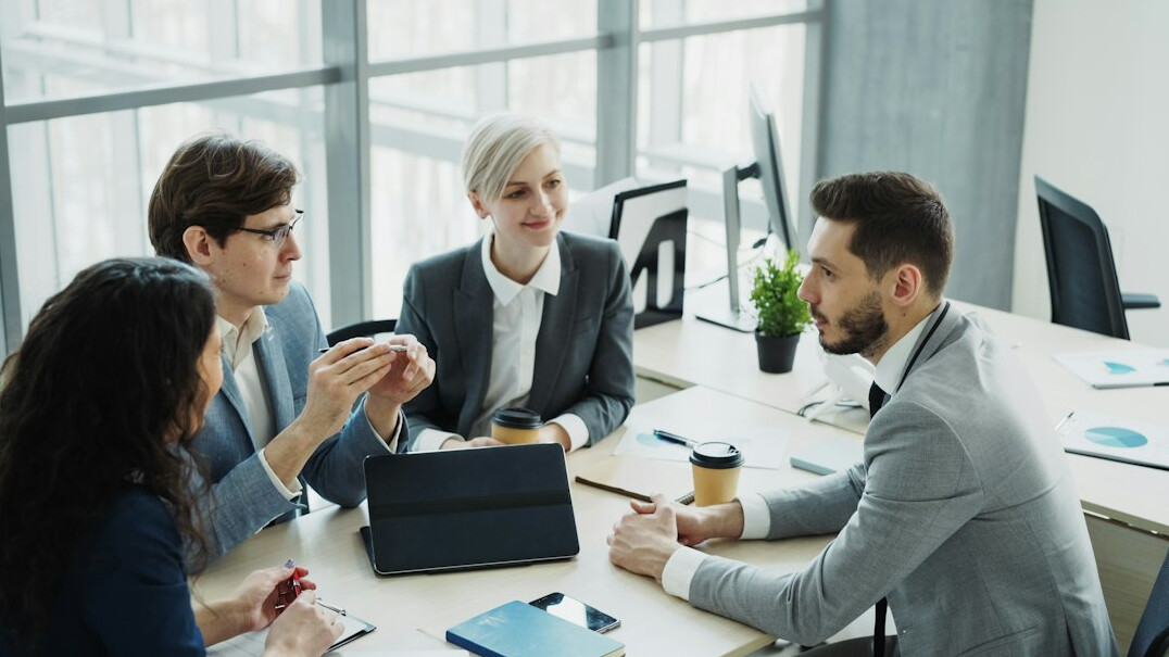 group discussion meeting